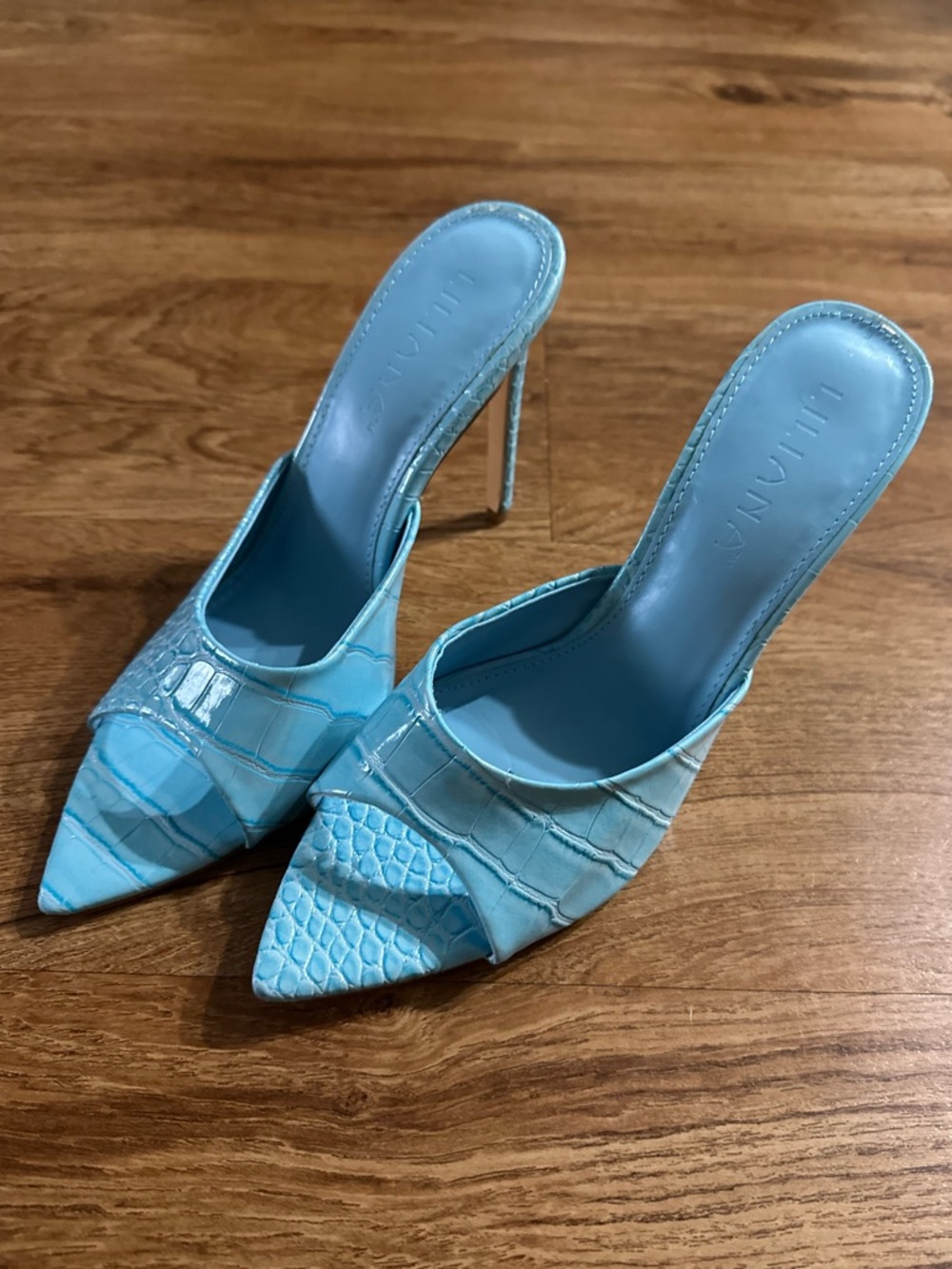 Liliana Women's Light Blue Crocodile Print Open Toe Heels Size 7.5